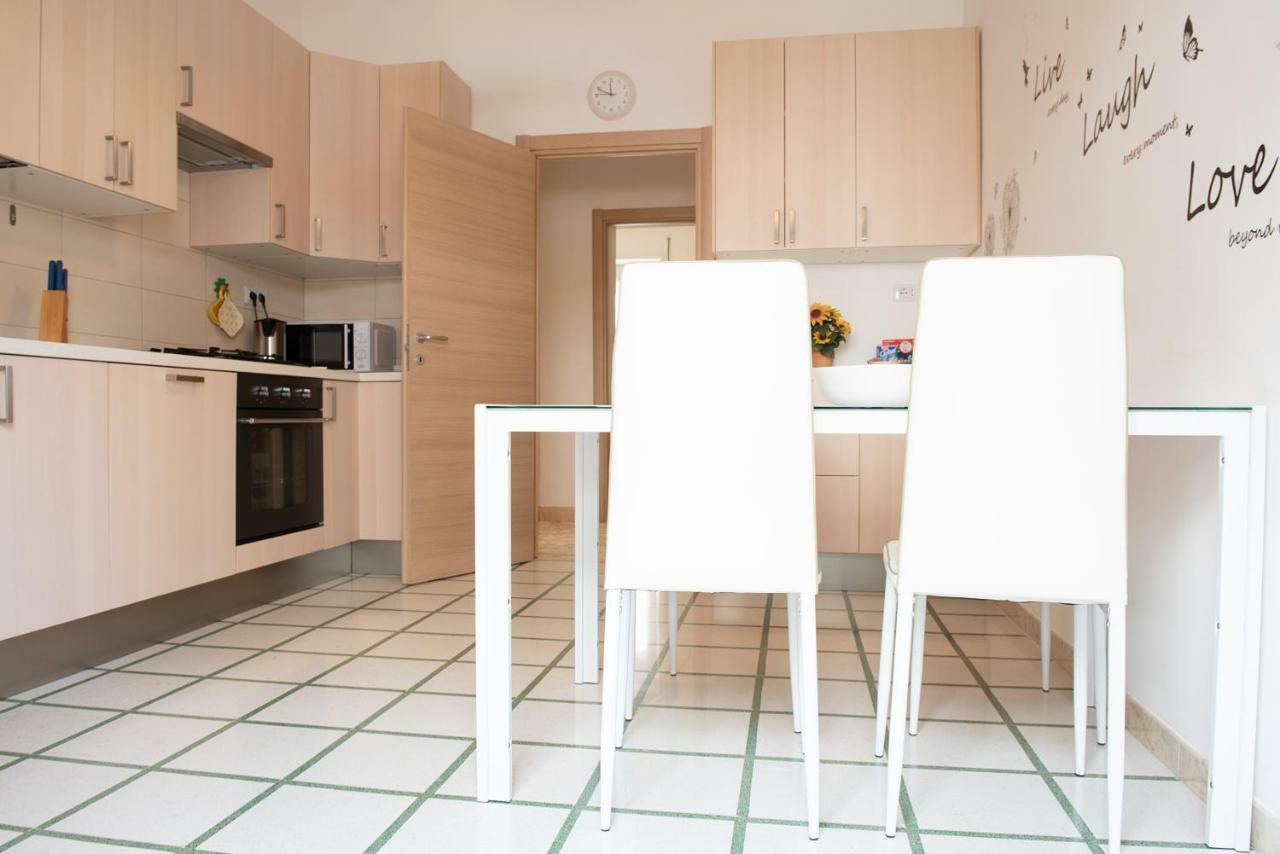 Michelangelo Apartment Civitavecchia Zewnętrze zdjęcie